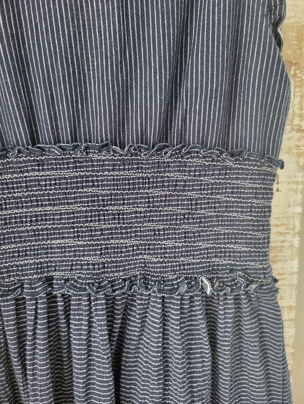 Max Studio Cotton Blend Pinstripe Ruffle Edge Vneck Dress Sz Xs - Picture 7 of 9